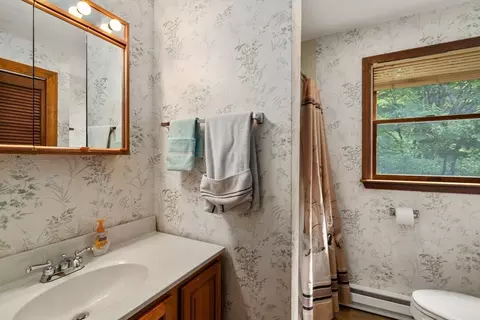 79 Fowler St, Upton, MA 01568 photo 17