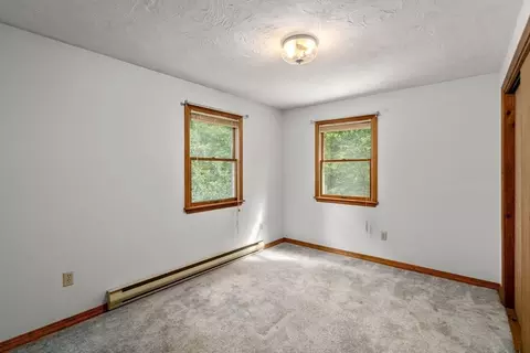 79 Fowler St, Upton, MA 01568 photo 15