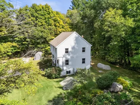 79 Fowler St, Upton, MA 01568 photo 2