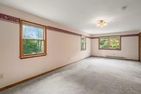 79 Fowler St, Upton, MA 01568 photo 14