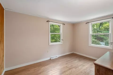 79 Fowler St, Upton, MA 01568 photo 12