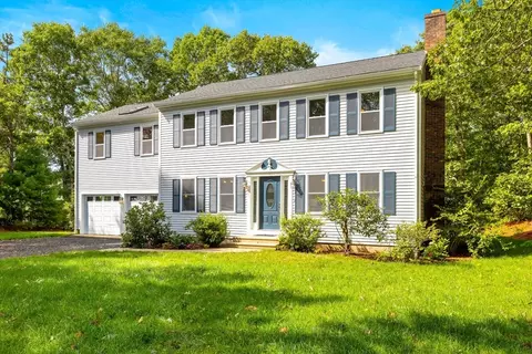 19 Captains Row, Mashpee, MA 02649 photo 1