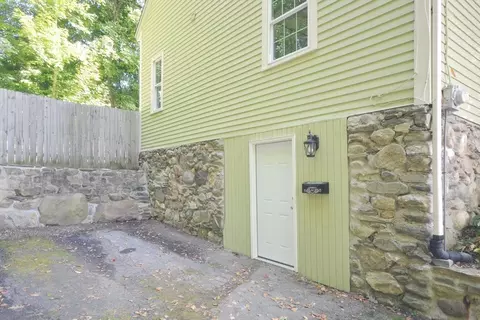 22 Baxter St, Worcester, MA 01602 photo 38