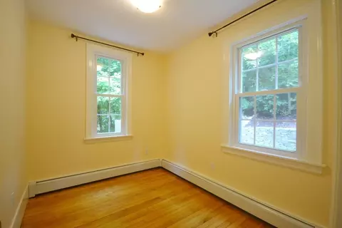 22 Baxter St, Worcester, MA 01602 photo 26
