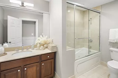 681 E 5th St #2, Boston, MA 02127 photo 9