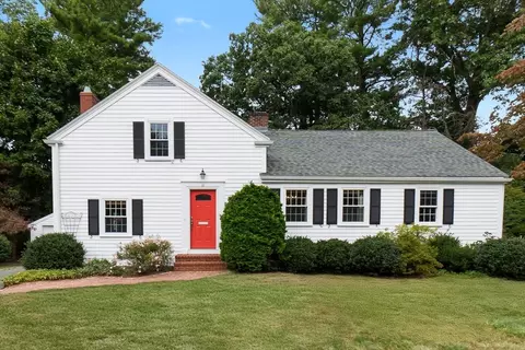 11 Naples Rd, Hamilton, MA 01982