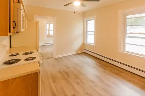 11 Maynard Ave, Webster, MA 01570 photo 8