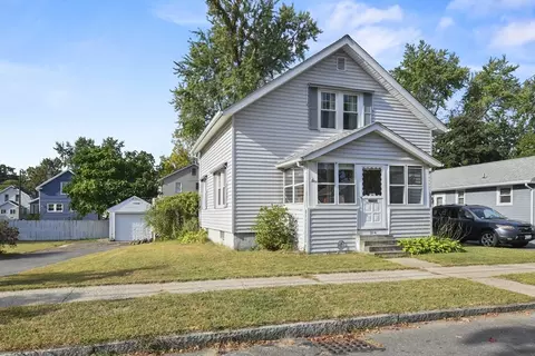 204 Arthur St, Springfield, MA 01104