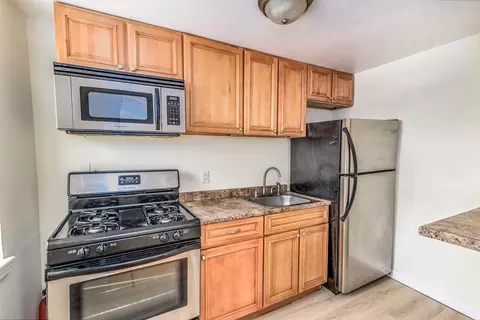 Kitchen - 8 Walnut St #21, Everett, MA 02149 photo 2 of 2