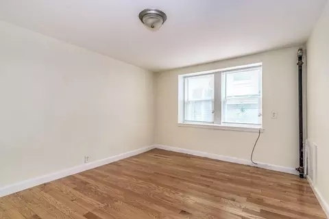 Living - 8 Walnut St #21, Everett, MA 02149 photo 2 of 2