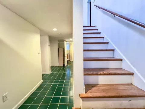 Entry Way - 16 Planters Ln, Hingham, MA 02043 photo 2 of 2