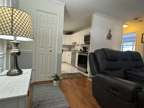 45 Macy St #C102, Amesbury, MA 01913