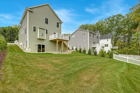 3 Briggs Cir, Ayer, MA 01432 photo 5
