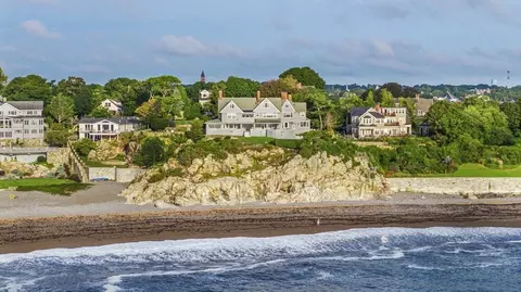 363 Ocean Ave, Marblehead, MA 01945