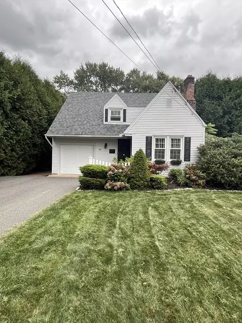 89 Meadowbrook Ave, West Springfield, MA 01089