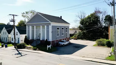 16 Pleasant St, Leicester, MA 01524