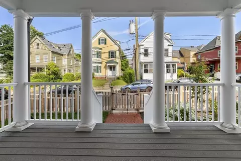 10 Sycamore St #10, Somerville, MA 02143