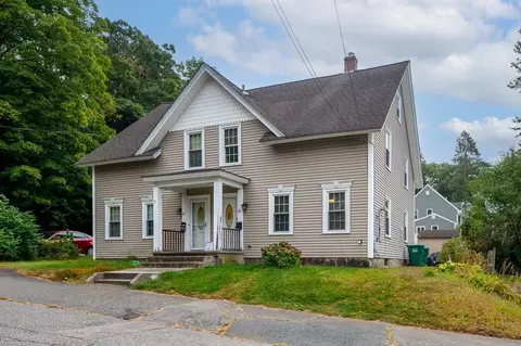 26 Maple St #26, Whitinsville, MA 01588