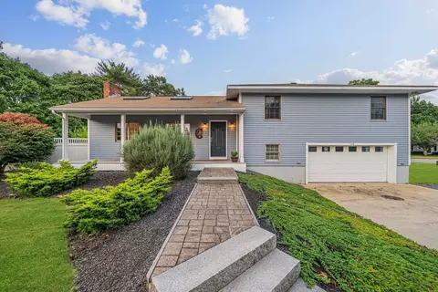 128 Summer St, Marshfield, MA 02050