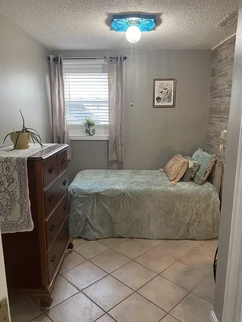699 Valentine St, Fall River, MA 02720 photo 30