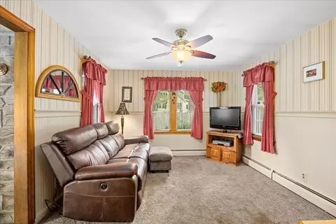 22 Hough Rd, Sutton, MA 01590 photo 7