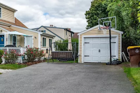 57 Stanley St, Fall River, MA 02720 photo 5