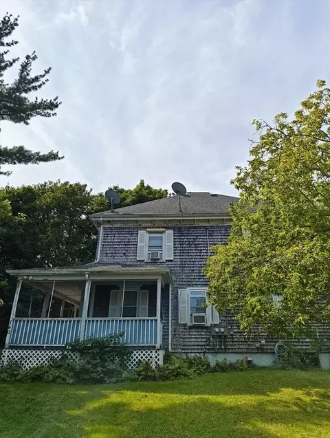 Exterior - 140 Main St, Wareham, MA 02571 photo 6 of 8