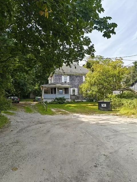 Exterior - 140 Main St, Wareham, MA 02571 photo 3 of 8