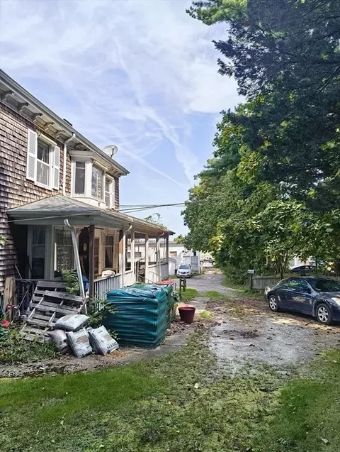 Exterior - 140 Main St, Wareham, MA 02571 photo 4 of 8