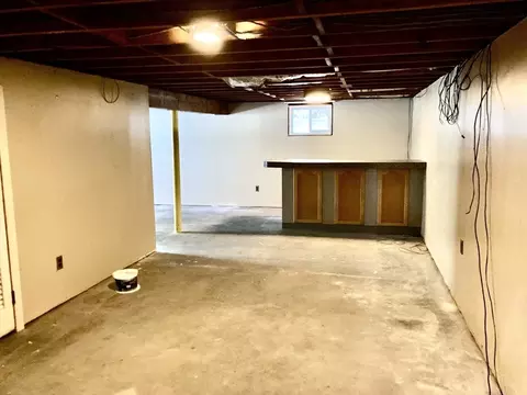 69 Ludlow Rd, Chicopee, MA 01020 photo 19