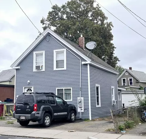 440 Lawrence St, Lowell, MA 01852