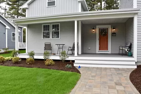 1 Beacon St UNIT 33, Wareham, MA 02558