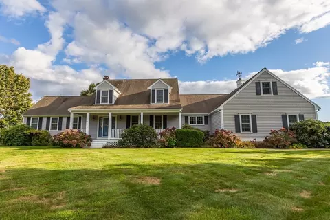 29 Fieldwood Dr, Bourne, MA 02562