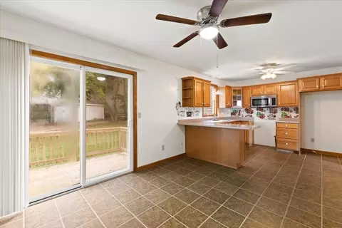 10-12 Beach St, Fall River, MA 02721 photo 35