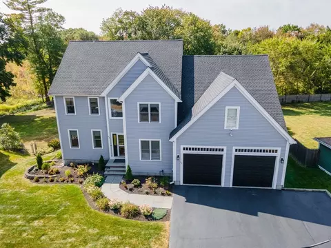 45 Booth St, Needham, MA 02494