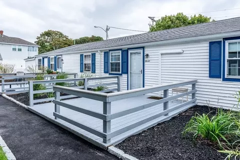 60 Broadway St #7, Yarmouth, MA 02673