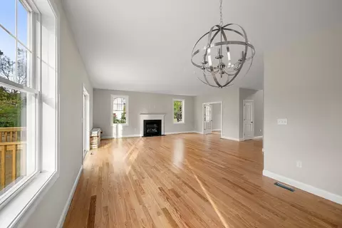 63 Sturtevant St, Beverly, MA 01915 photo 10