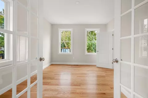 67 Sturtevant St, Beverly, MA 01915 photo 4