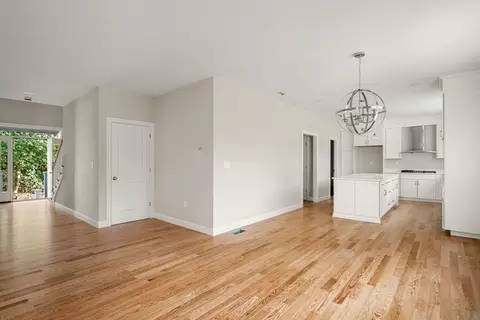 67 Sturtevant St, Beverly, MA 01915 photo 5