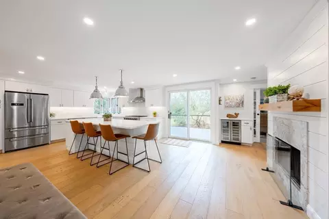 42 Pond St, Barnstable, MA 02655 photo 8