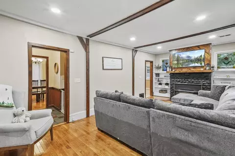 19 Doris St, Worcester, MA 01606 photo 5