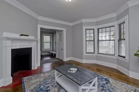 Living - 14 Dorchester St, Springfield, MA 01109 photo 4 of 7