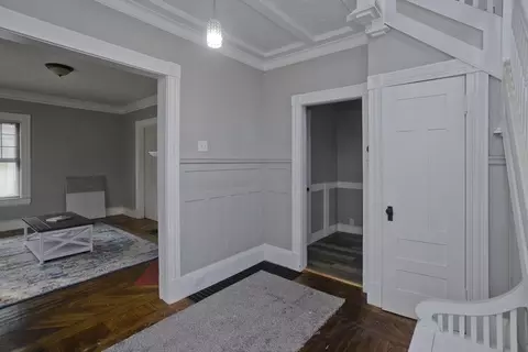 Entry Way - 14 Dorchester St, Springfield, MA 01109 photo 3 of 10