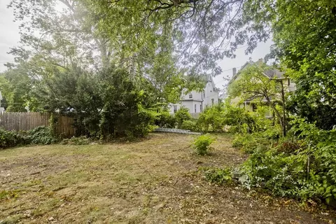 Exterior - 14 Dorchester St, Springfield, MA 01109 photo 4 of 4