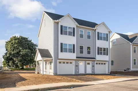 74 Bunker Hl #74, Lowell, MA 01850