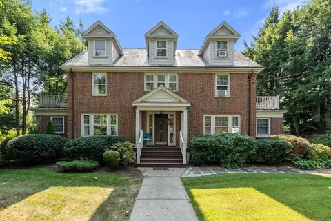 34 Lombard St, Newton, MA 02458