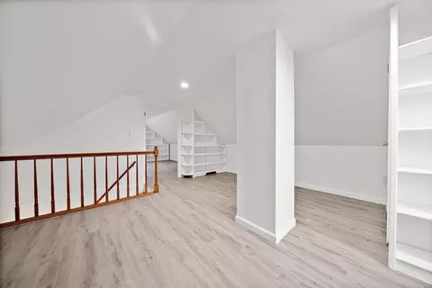 4 Post Ln, Dedham, MA 02026 photo 18