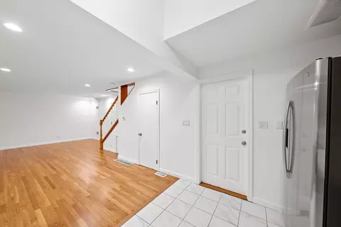 4 Post Ln, Dedham, MA 02026 photo 5