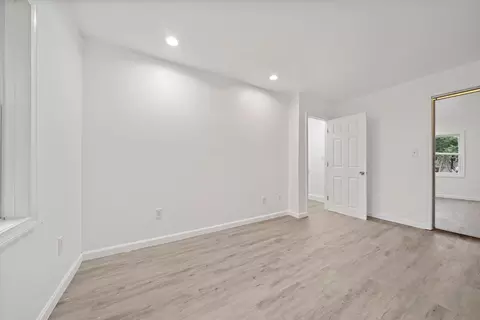 4 Post Ln, Dedham, MA 02026 photo 29