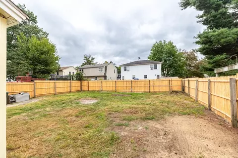 125 Verge St, Springfield, MA 01129 photo 41